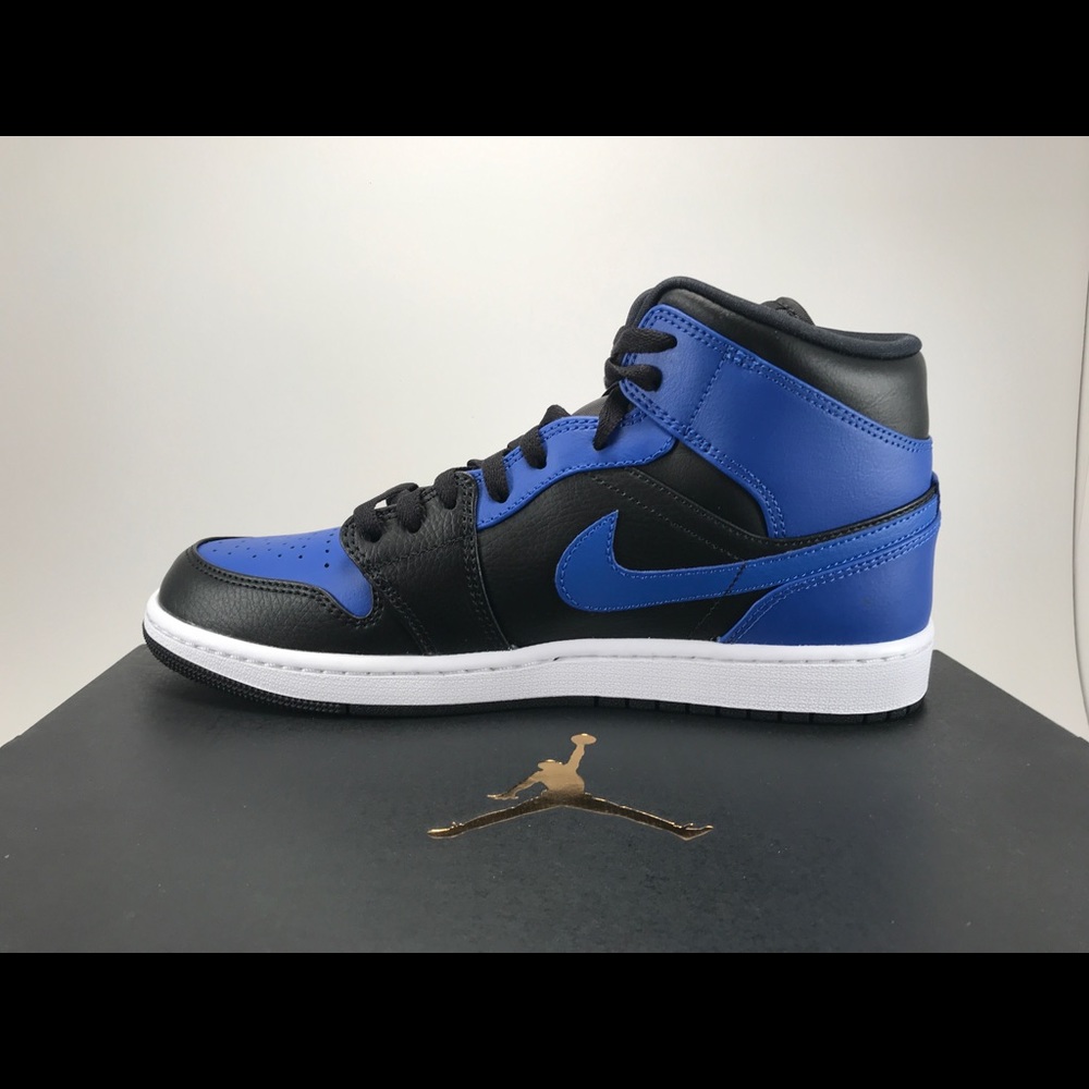 SOLD Jordan 1 Mid ‘Hyper Royal’ - Picture 2 of 8